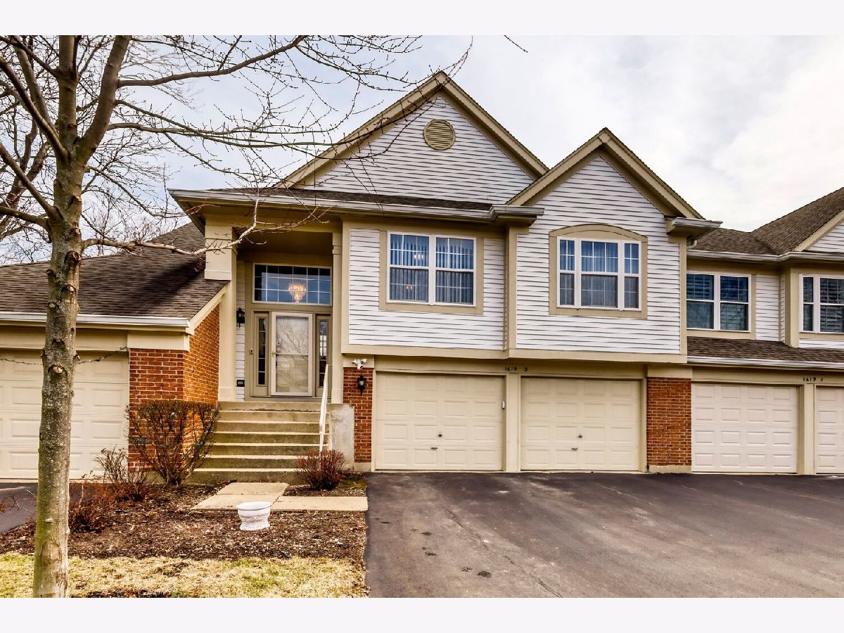  For Sale Bartlett Illinois, 1619 Camberley Court