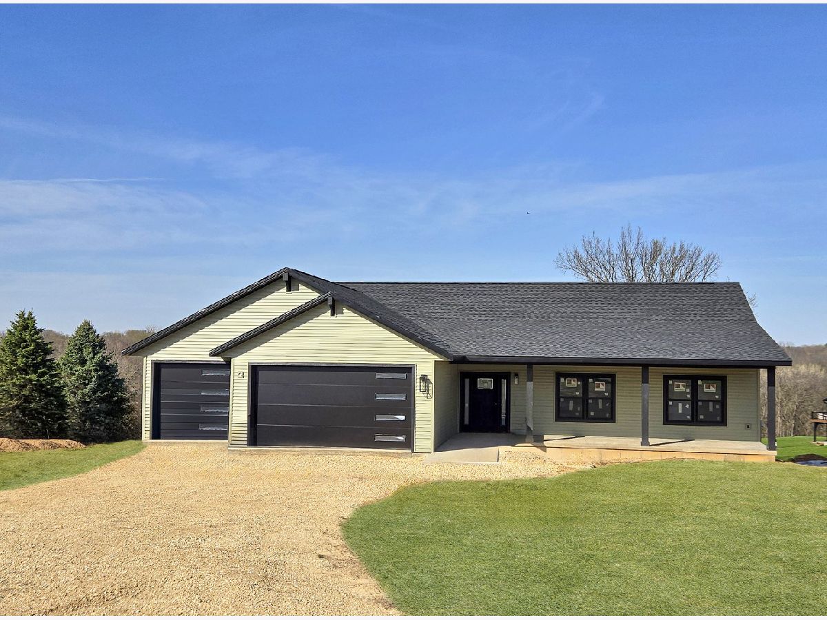  For Sale Lake Carroll Illinois, 21-51 Marina Court
