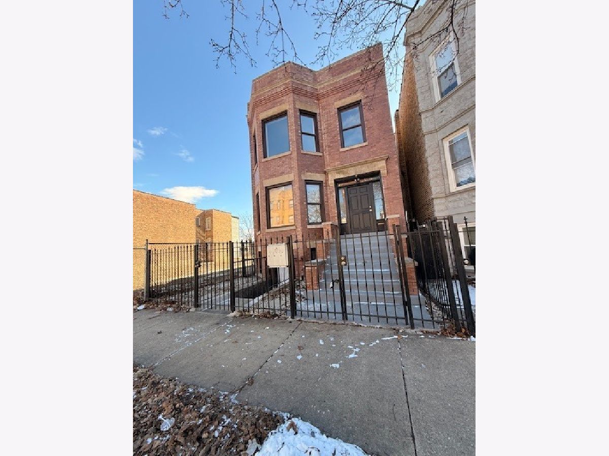 Homes & Townhomes & Condos For Rent Lawndale Chicago Illinois, 3651 Grenshaw