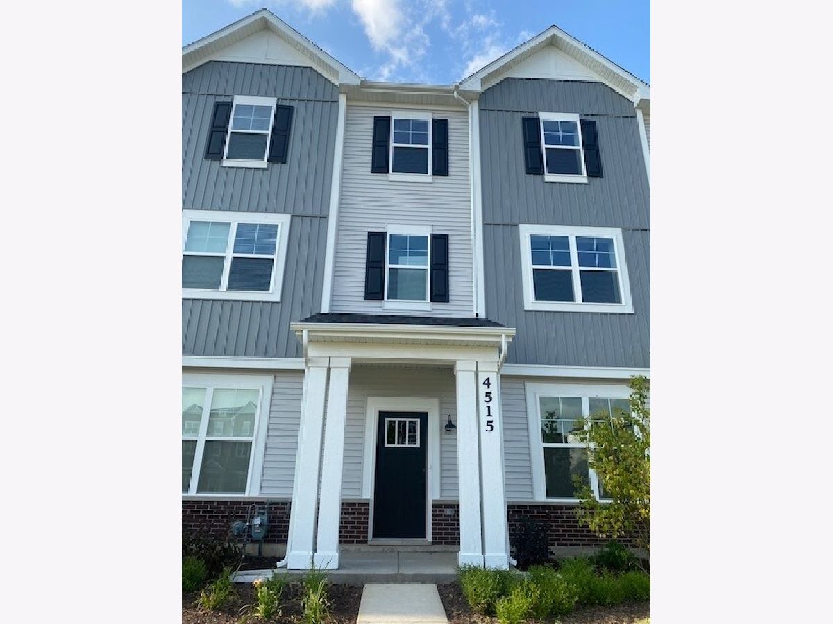  For Rent Aurora Illinois, 4515 Chelsea Manor