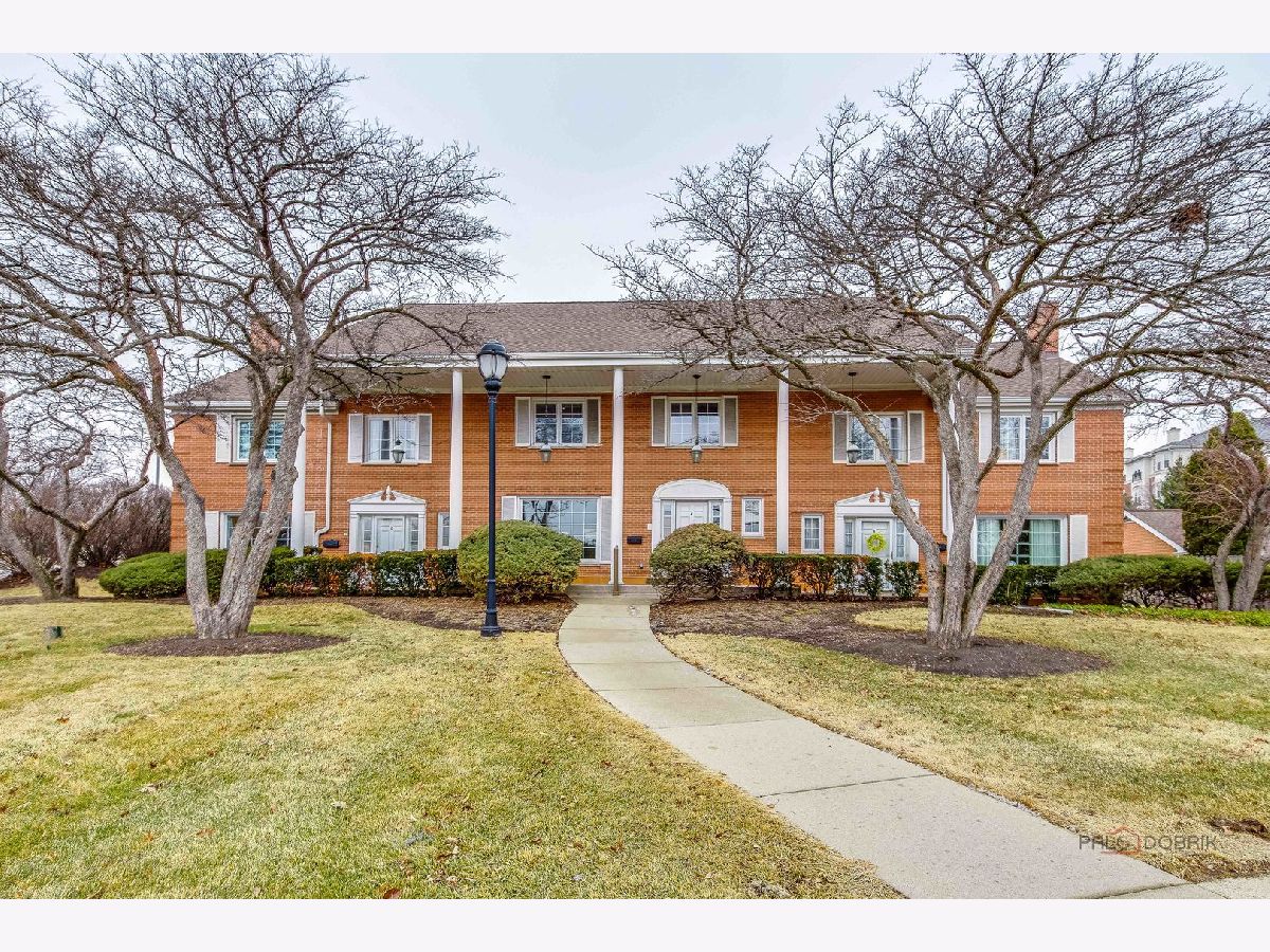  For Sale Oak Brook Illinois, 2 Tower Road