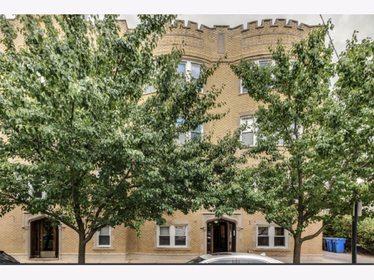  For Sale Chicago Illinois, 2533 Berwyn Street