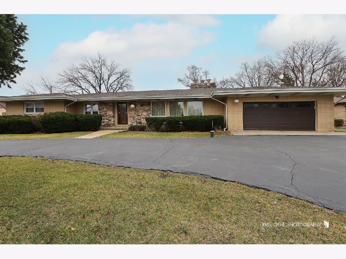  For Sale Addison Illinois, 20W371 Diversey Avenue