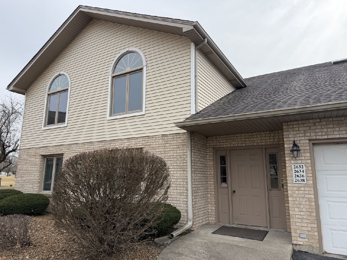  For Sale Joliet Illinois, 2634 Crescenzo Drive