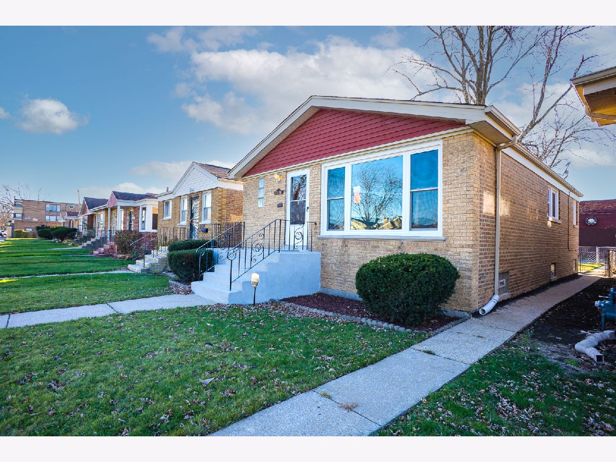  For Sale Calumet Park Illinois, 12618 Justine Street