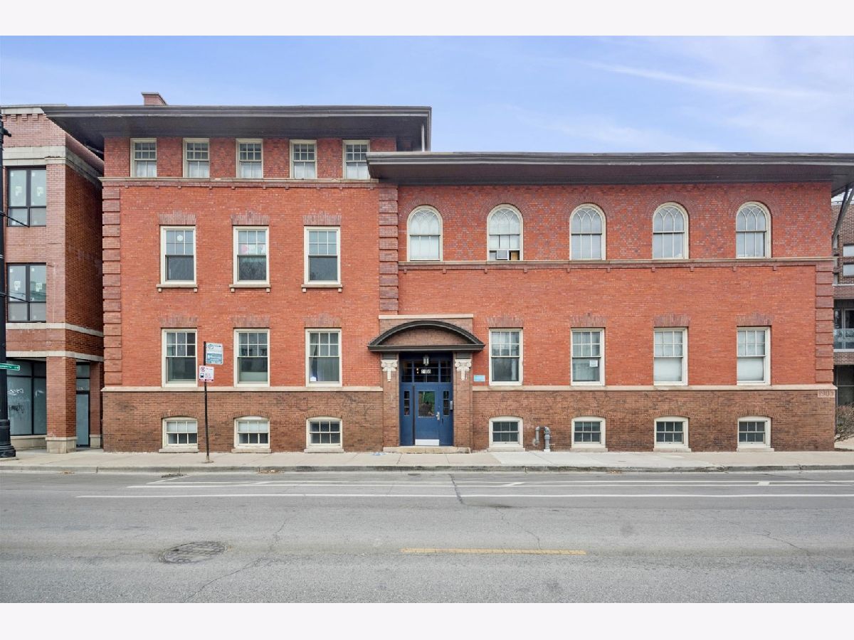  For Sale Chicago Illinois, 2150 North Avenue