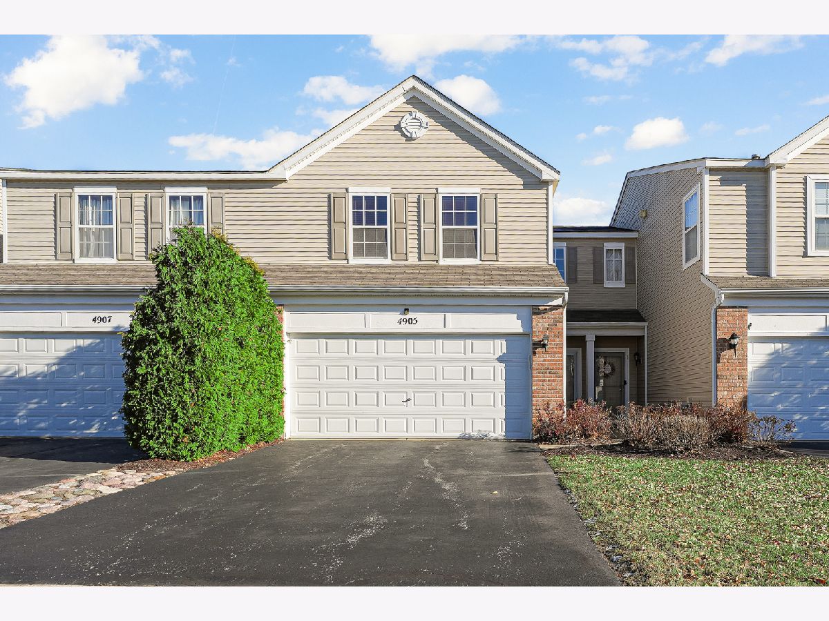 Townhomes & Condos & Homes For Rent Hampton Glen Plainfield Illinois, 4905 Courtland