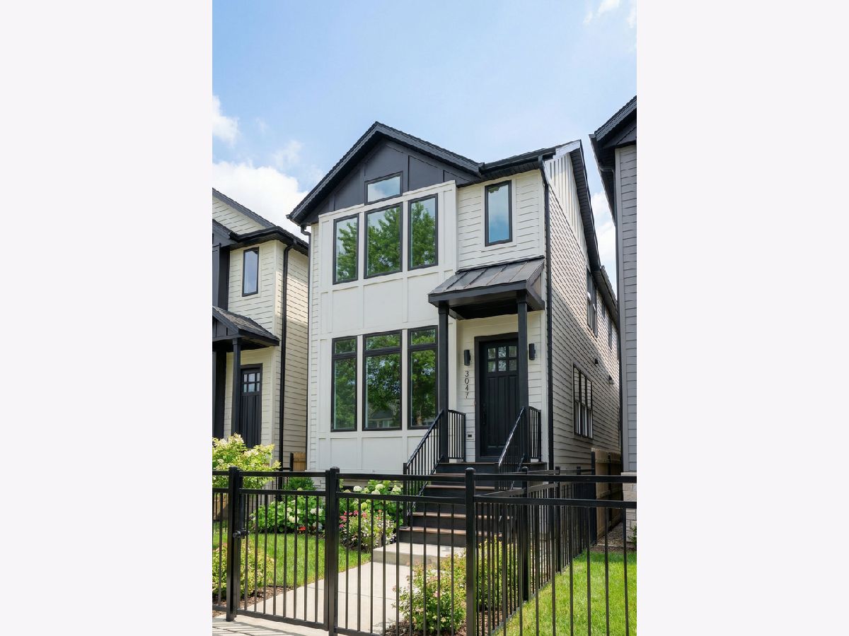  For Sale Chicago Illinois, 3057 Christiana Avenue