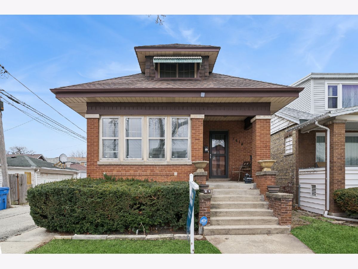  For Sale Chicago Illinois, 3614 Lotus Avenue