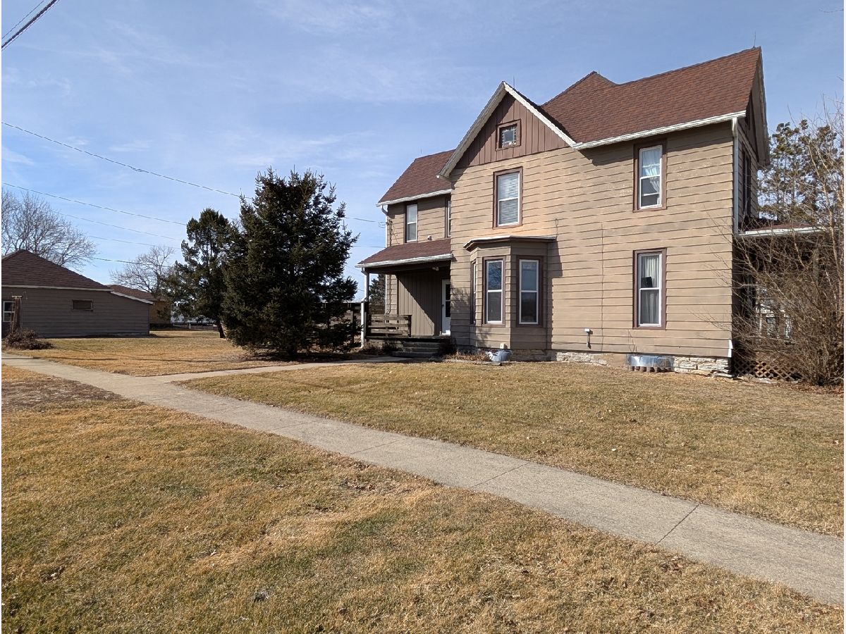  For Sale Forreston Illinois, 502 Walnut Avenue