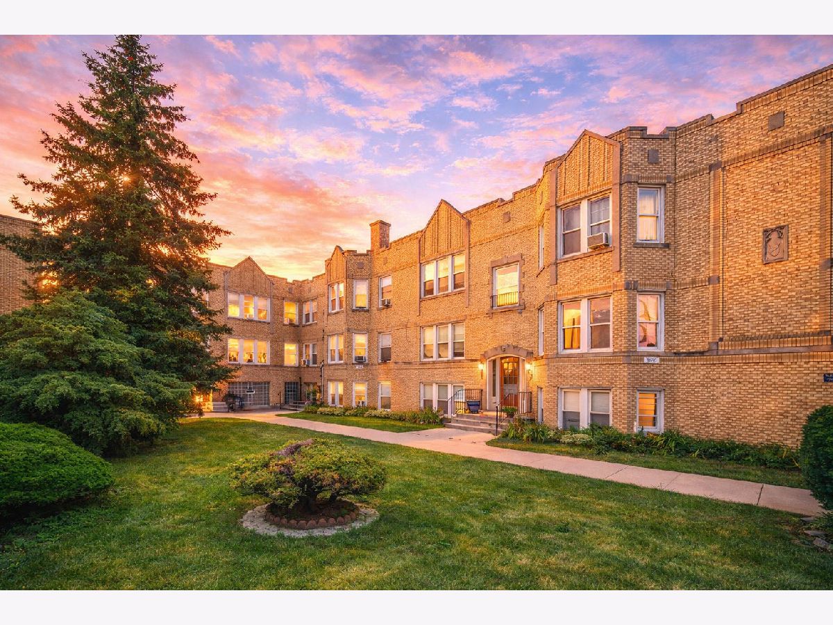  For Rent Chicago Illinois, 2419 Oak Park