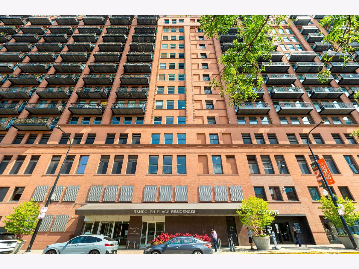  For Sale Chicago Illinois, 165 Canal Street
