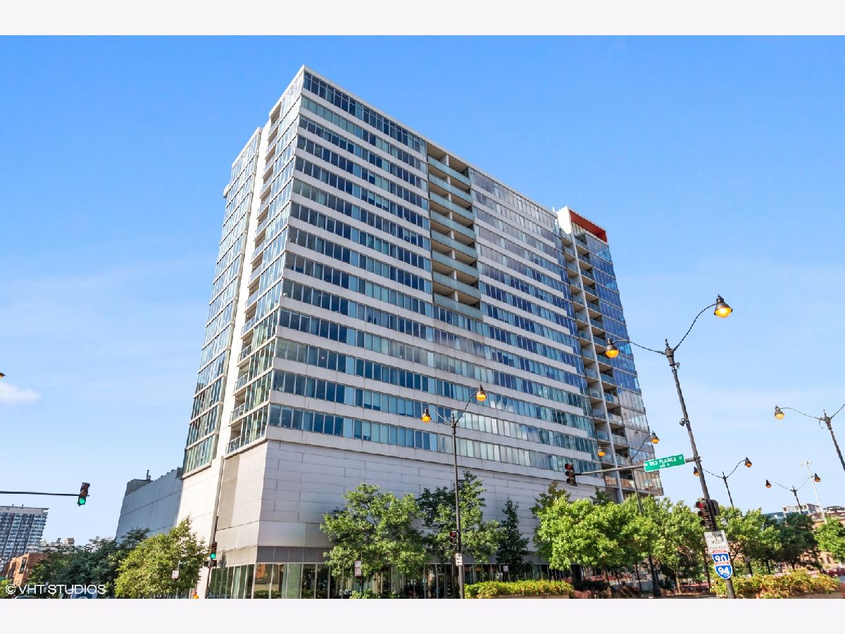  Rented Chicago Illinois, 659 Randolph