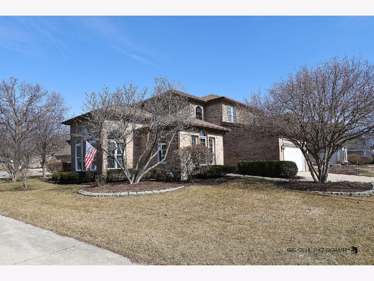 Homes & Townhomes & Condos For Sale Stonebridge Aurora Illinois, 1283 Cranbrook Circle