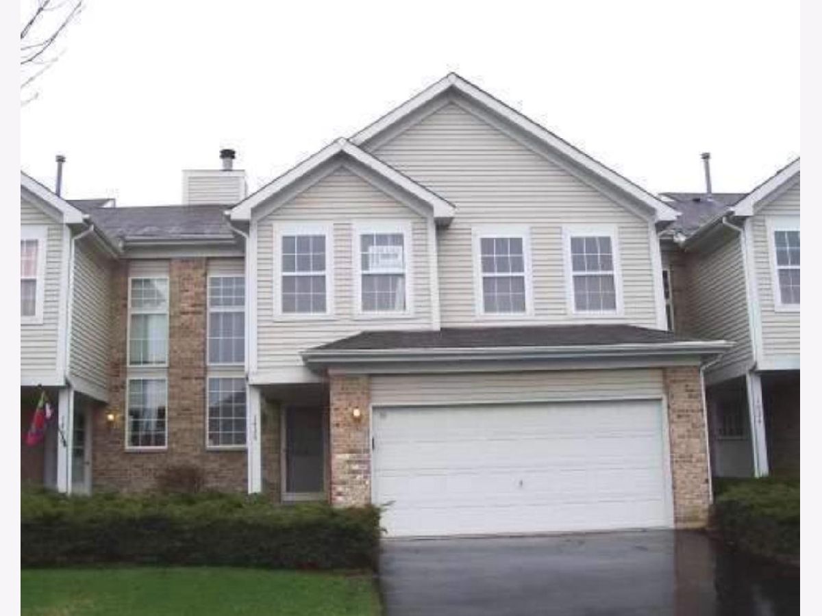  Rented Roselle Illinois, 1436 Brittania