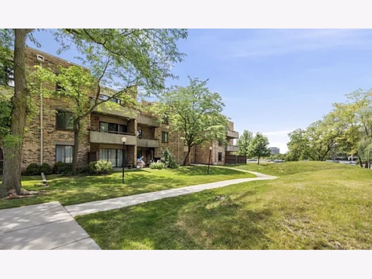  For Sale Schaumburg Illinois, 1912 Prairie Square