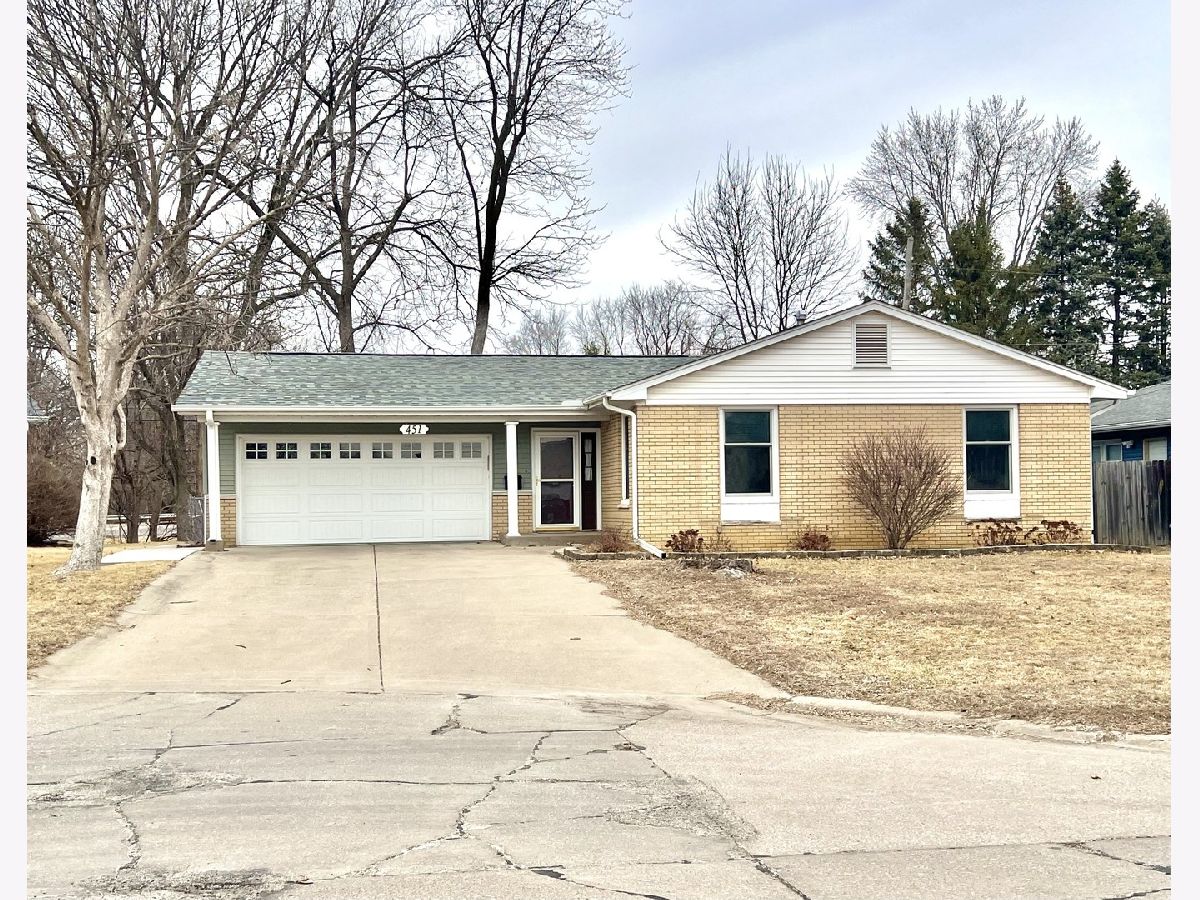  For Sale East Moline Illinois, 451 31st Avenue