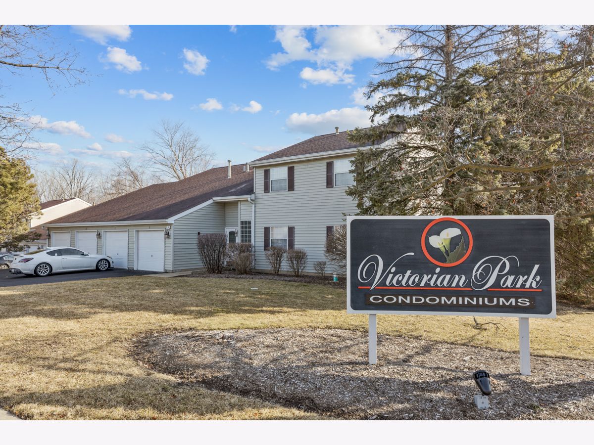  For Rent Streamwood Illinois, 3 Victoria