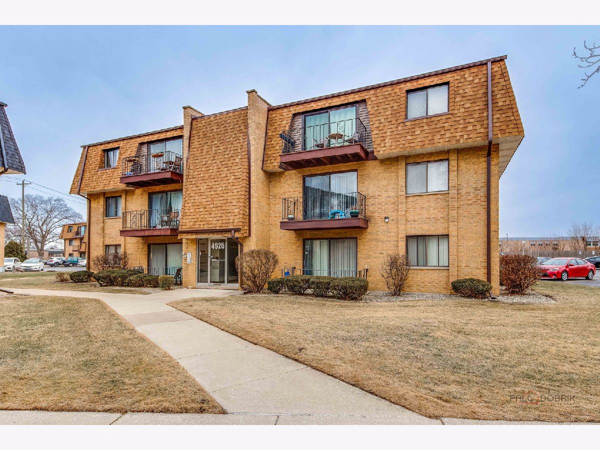  For Sale Oak Lawn Illinois, 4925 109th Street