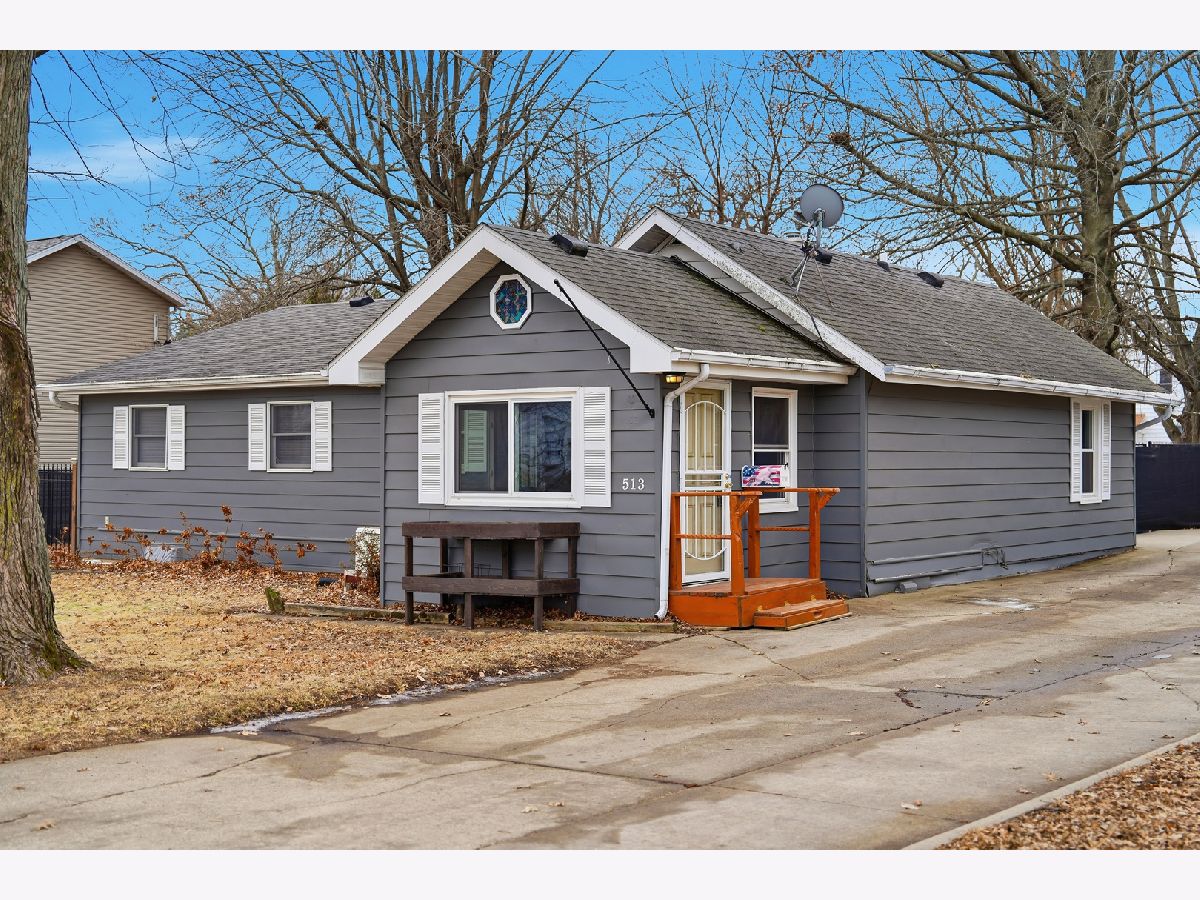  For Sale Dixon Illinois, 513 1st Avenue