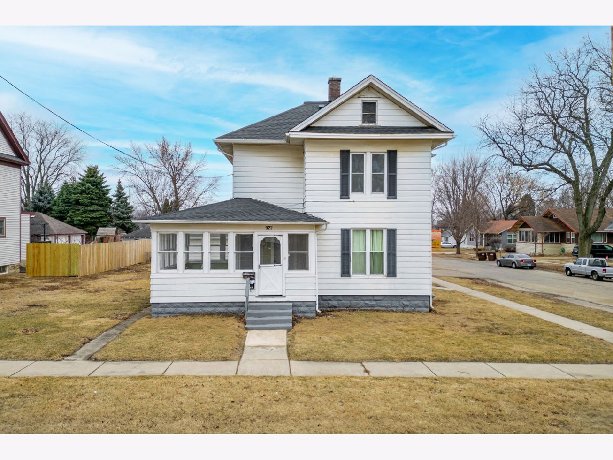  For Sale Rochelle Illinois, 922 Lincoln Avenue