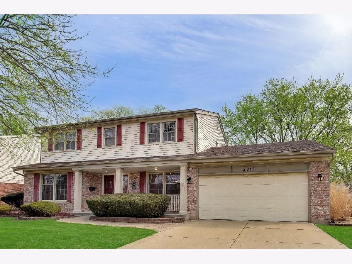  For Sale Arlington Heights Illinois, 2013 Windsor Drive