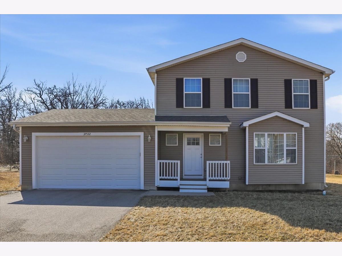  For Sale Lake Villa Illinois, 37532 Amber Way