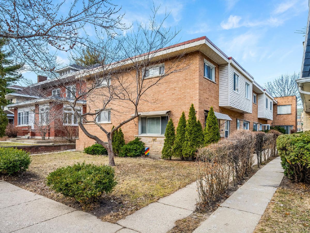  For Sale Chicago Illinois, 1414 Sherwin Avenue
