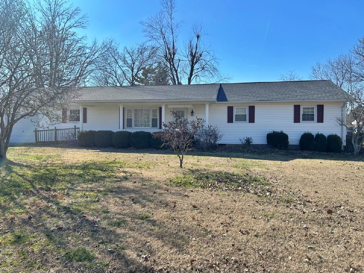  For Sale Harrisburg Illinois, 120 Southwest Drive
