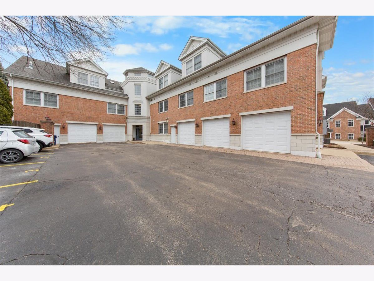 Condominiums For Sale Portland Terrace St Charles Illinois, 111 5th Avenue