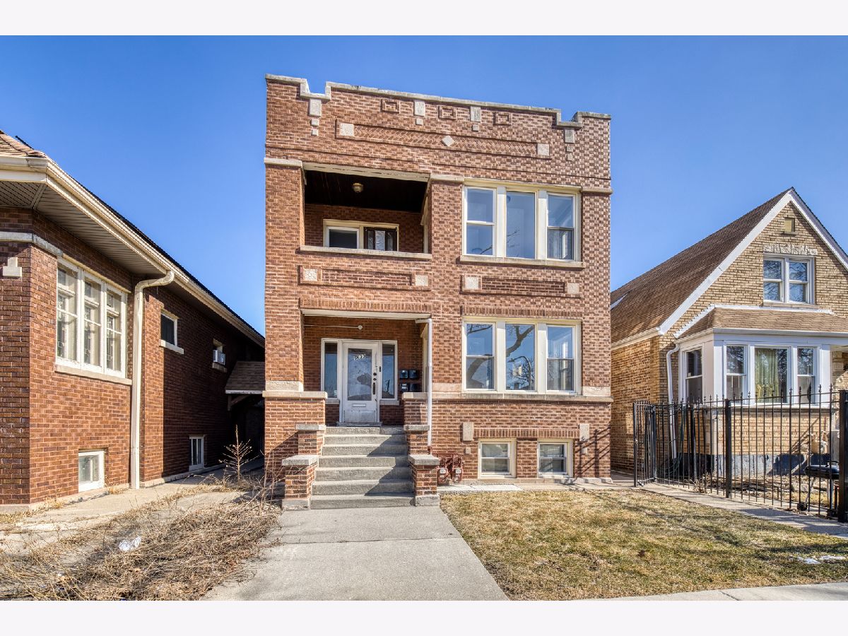  For Sale Chicago Illinois, 6633 Campbell Avenue
