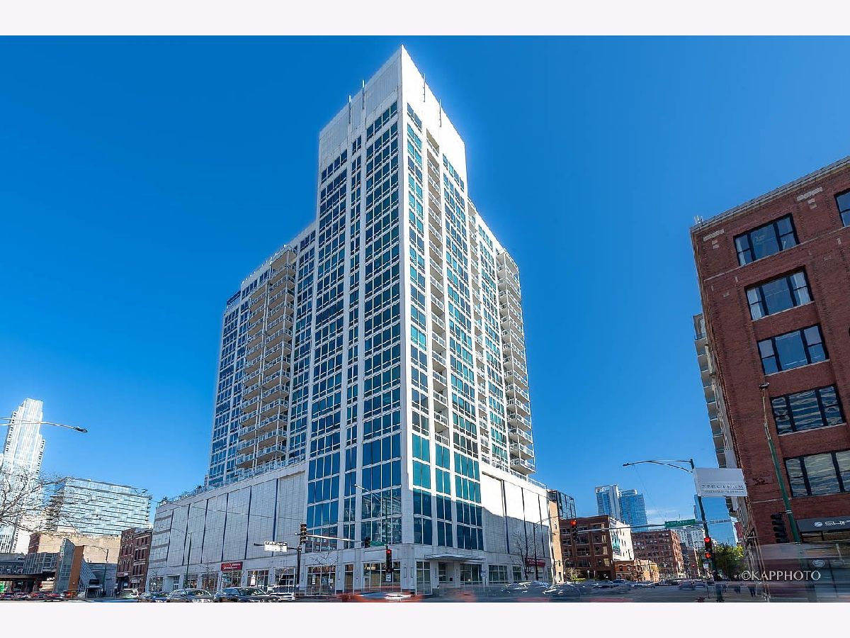  For Sale Chicago Illinois, 757 Orleans Street