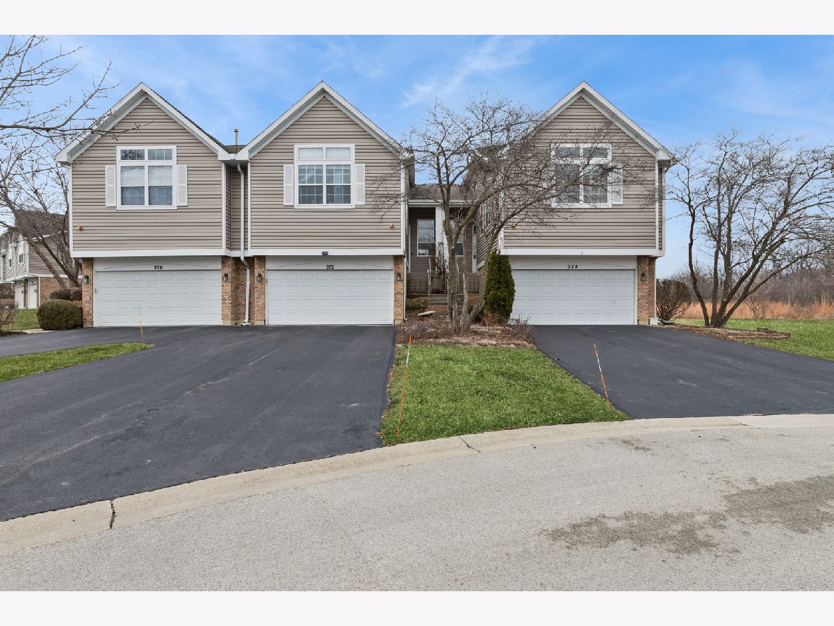  For Sale Wheeling Illinois, 272 Prairie View Lane