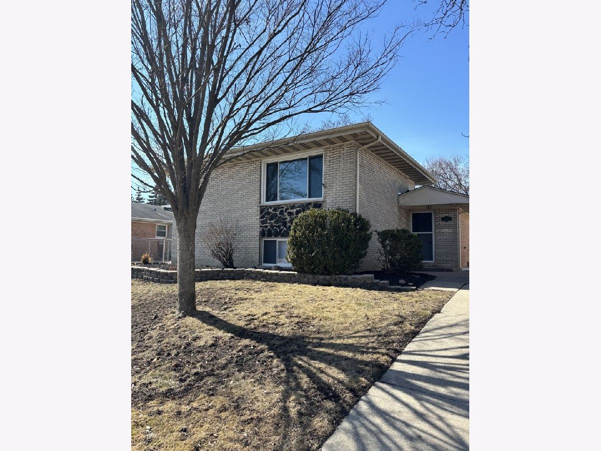  For Sale Oak Forest Illinois, 16456 George Drive