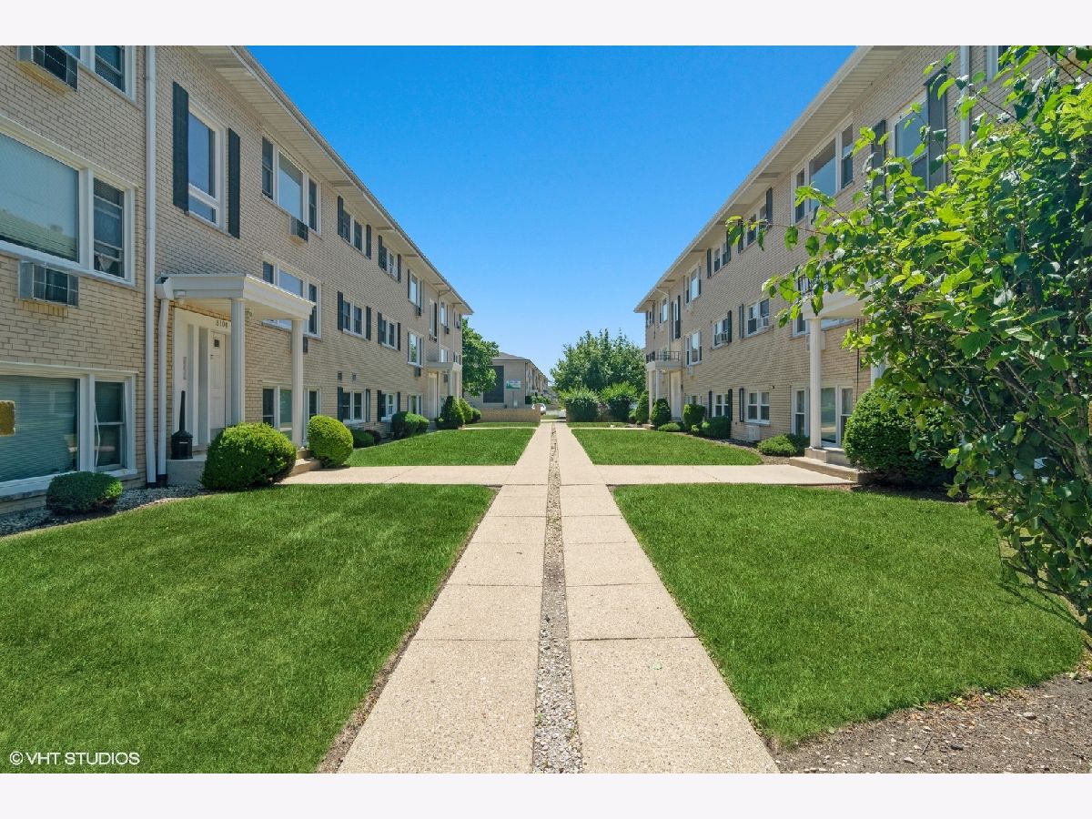  For Rent Norridge Illinois, 5102 Leonard