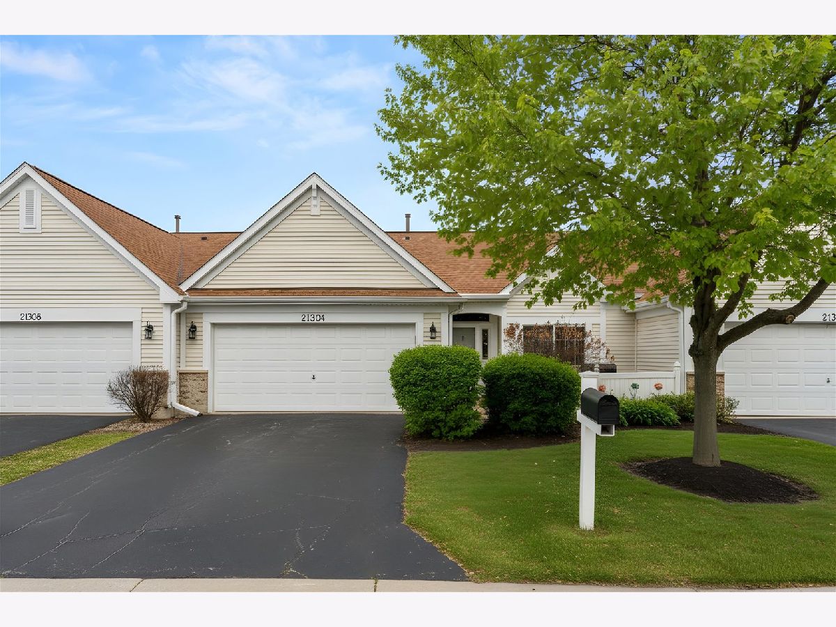  For Sale Plainfield Illinois, 21304 Douglas Lane