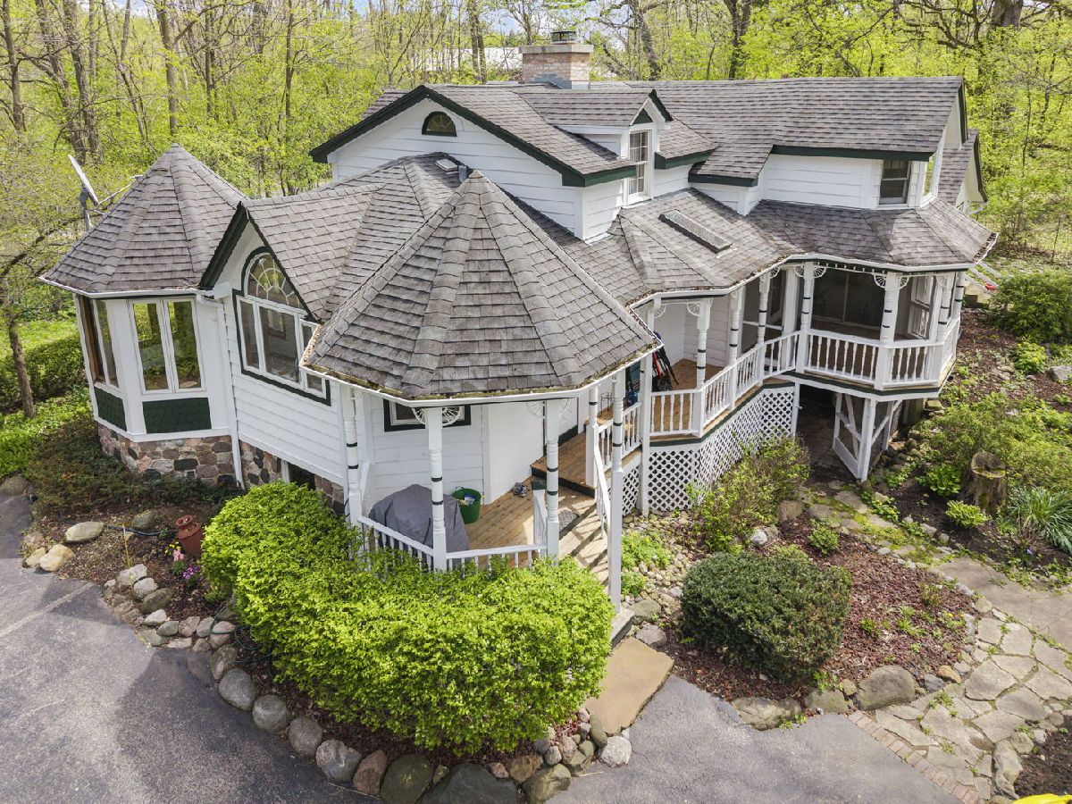  For Sale Spring Grove Illinois, 7019 Johnsburg Road