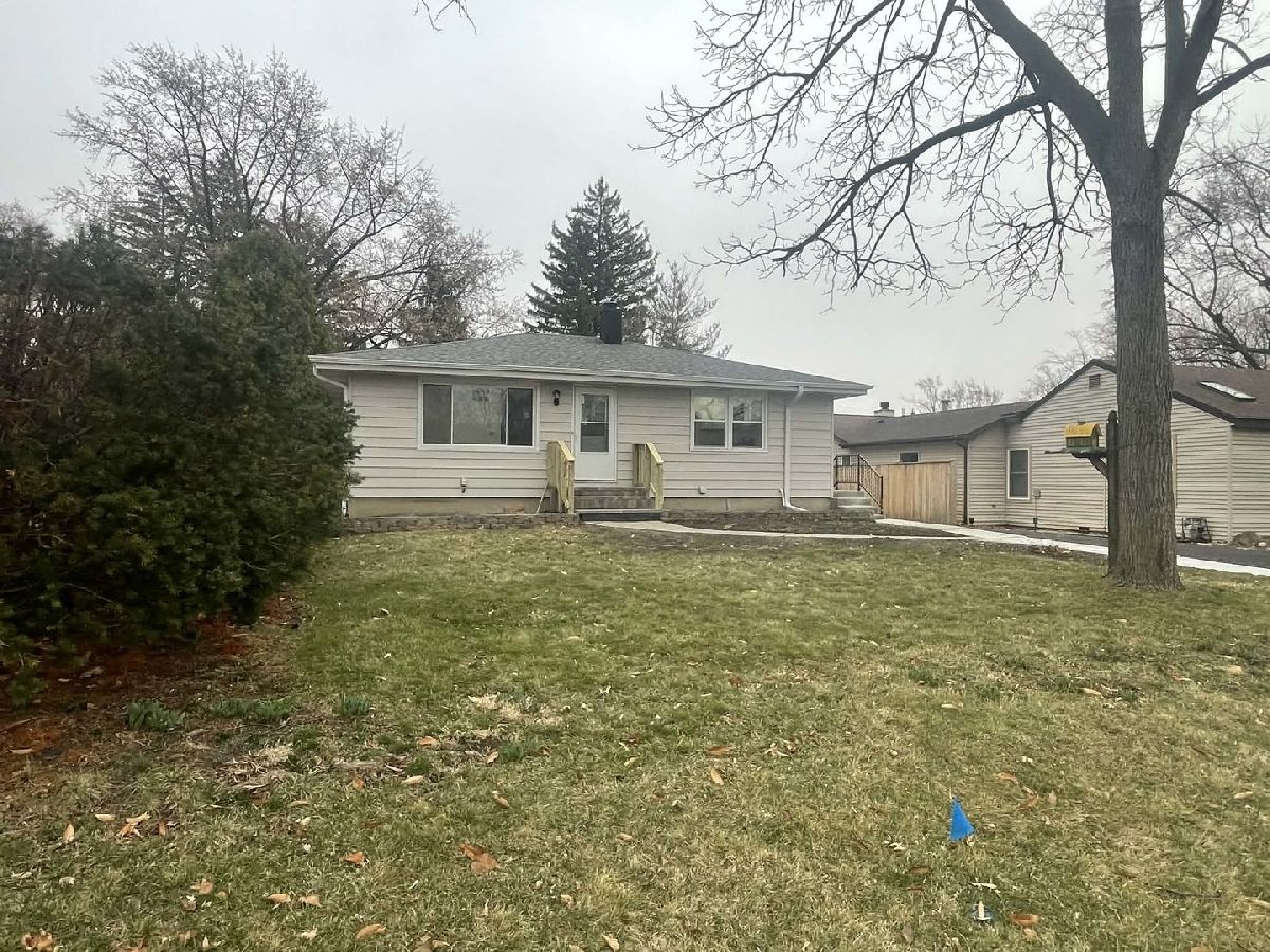  For Sale Lombard Illinois, 371 Fairfield Avenue