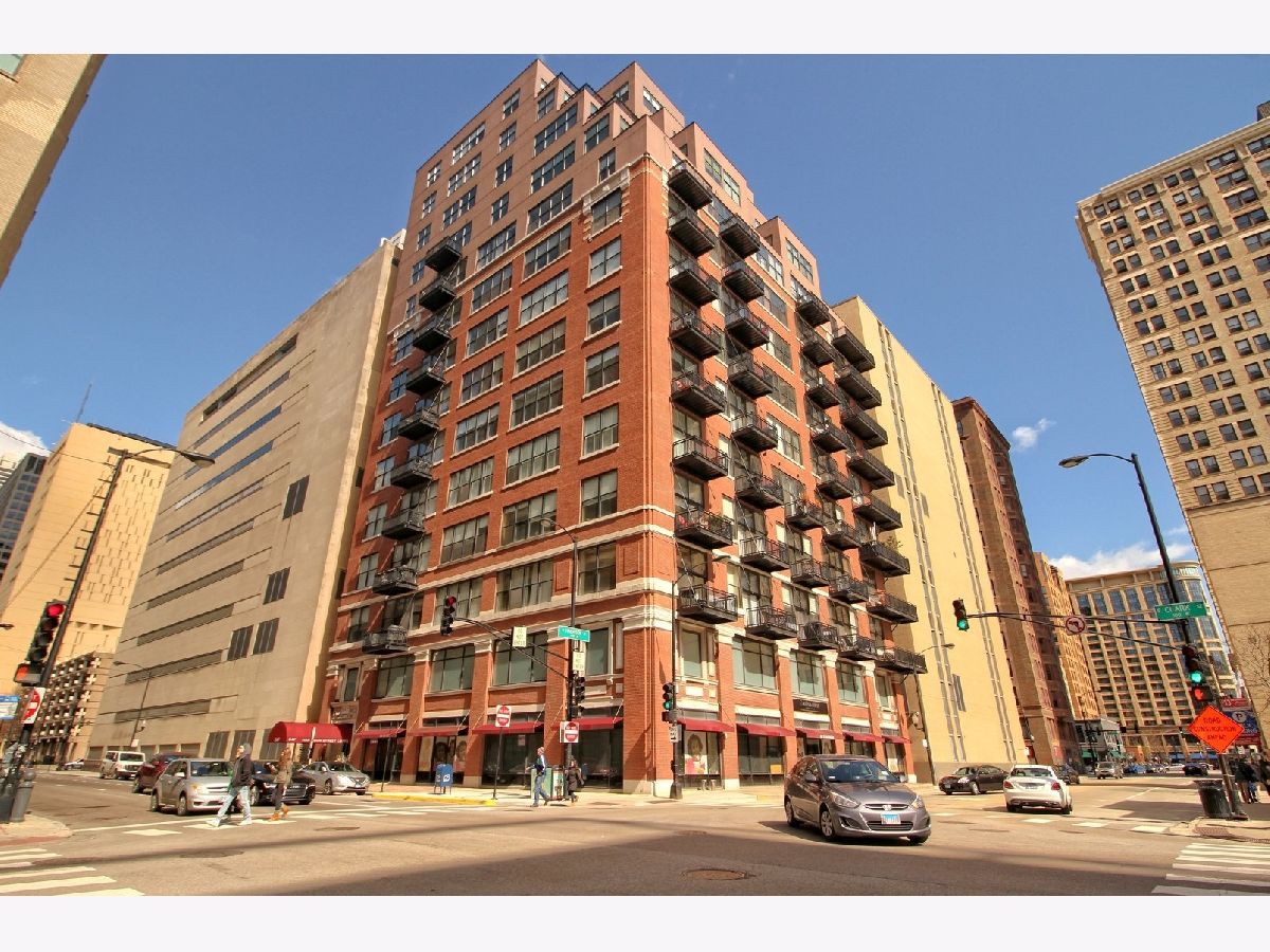  Rented Chicago Illinois, 547 Clark