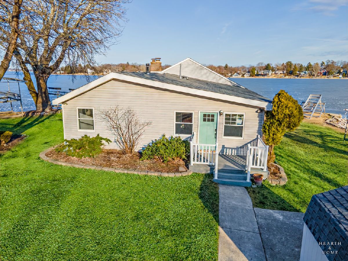  For Sale Fox Lake Illinois, 31 Lakeside Lane