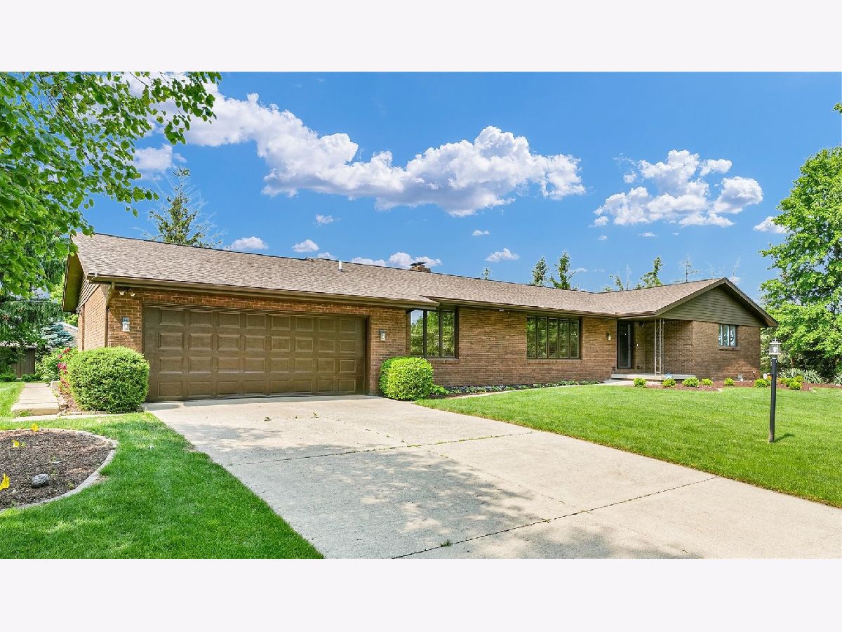  For Sale Champaign Illinois, 4111 Farhills Drive