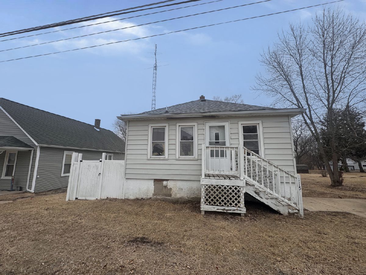  Sold Mark Illinois, 115 Roberts