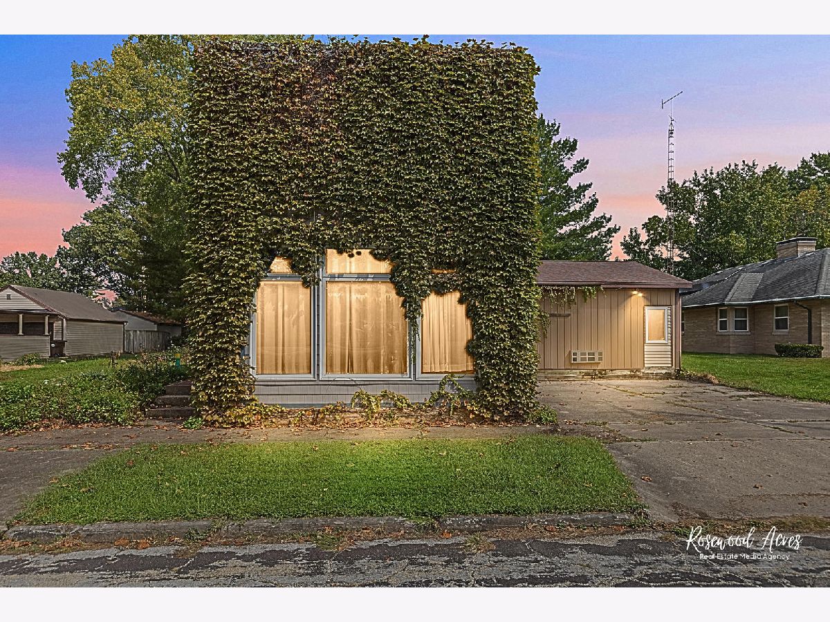  For Sale Lincoln Illinois, 620 Tremont Street