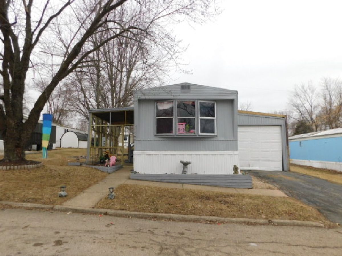  For Sale Loves Park Illinois, 5101 Pebble Lane