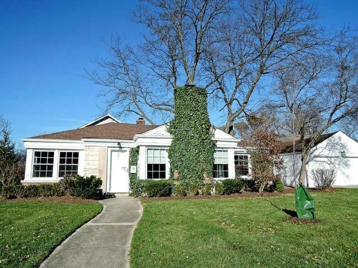  Rented Wheaton Illinois, 203 E Oak