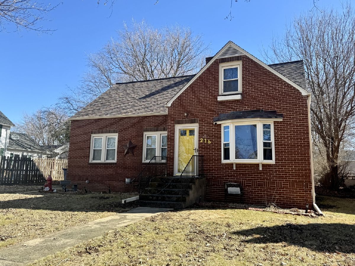  For Sale Sheffield Illinois, 216 Main Street