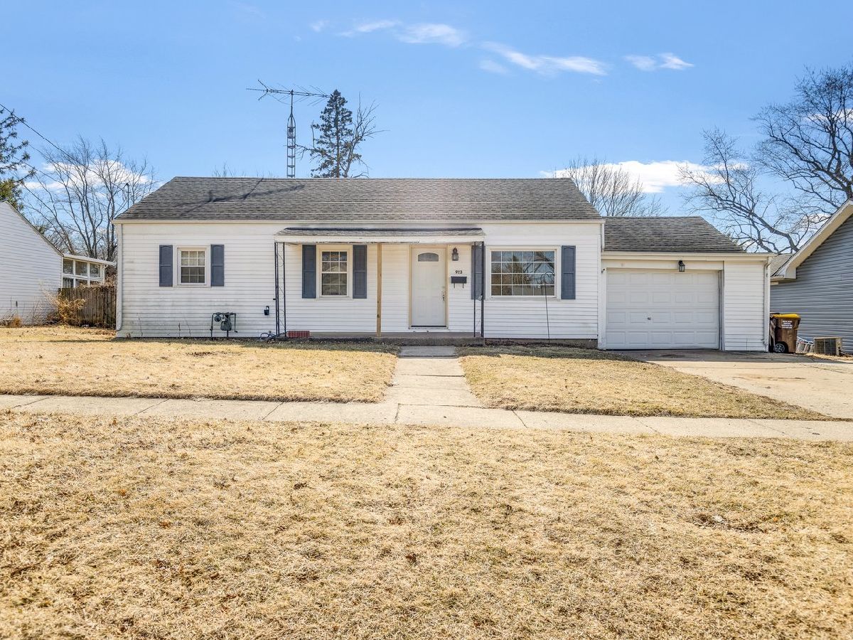 Sold Belvidere Illinois, 923 Grover