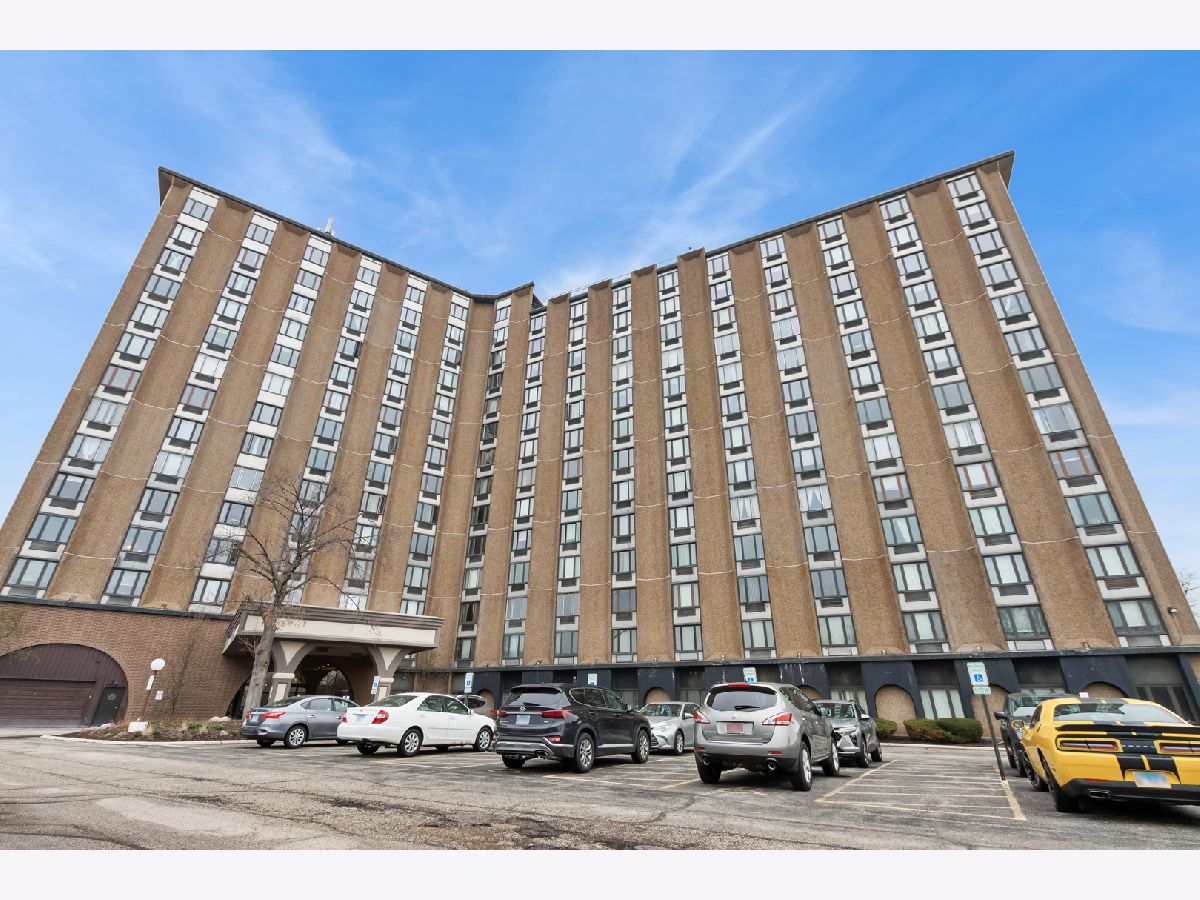  For Sale Palatine Illinois, 1 Renaissance Place