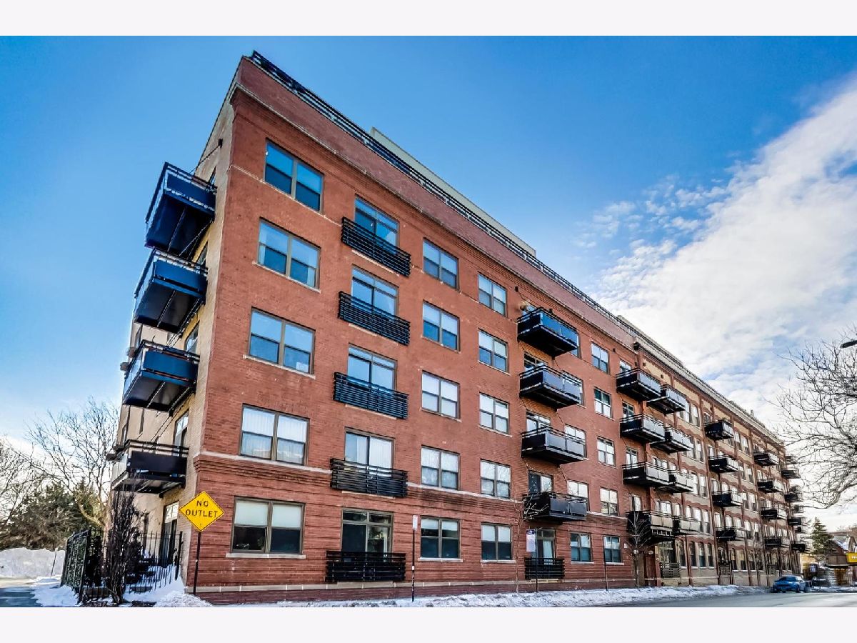 Condominiums Rented Regal Lofts Chicago Illinois, 1735 Diversey