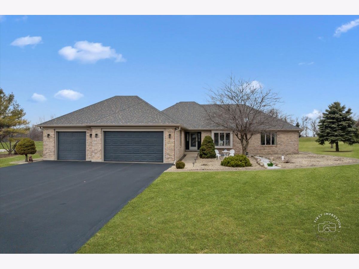  For Sale Elburn Illinois, 41W900 Northway Drive